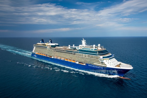 Celebrity Silhouette ile Ateş ve Buzlar Ülkesi İzlanda resmi
