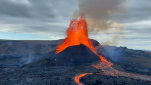 Ateşle Şekillenen, Buzla Sessizleşen Bir Ülke: İzlanda